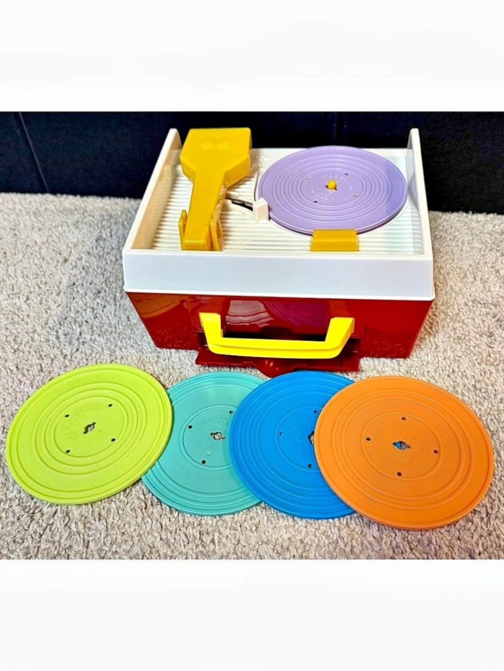 Vintage Fisher-Price Music Box Record Player #995 with 5 Records